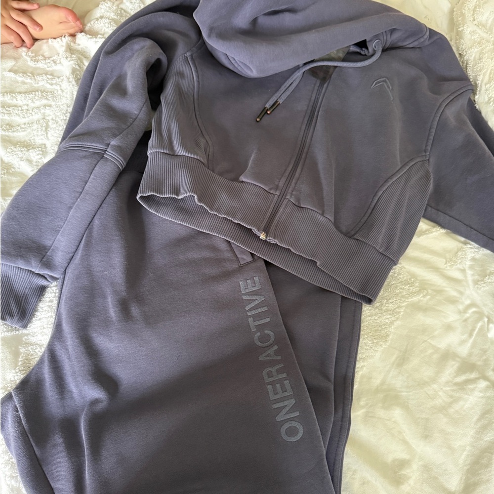 Oner Active Women's Cropped Zip Hoodie & Joggers Set in Charcoal Gray